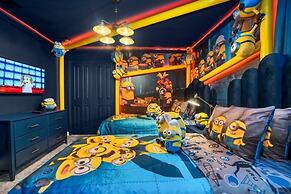 Luxury Lake View 9 Br Villa With Games Room 9 Bedroom Home by RedAwnin