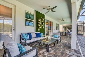 Luxury Lake View 9 Br Villa With Games Room 9 Bedroom Home by RedAwnin