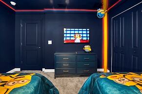 Luxury Lake View 9 Br Villa With Games Room 9 Bedroom Home by RedAwnin