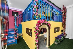 Luxury Lake View 9 Br Villa With Games Room 9 Bedroom Home by RedAwnin