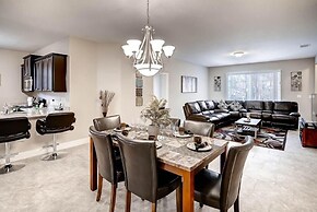 Pool Home Great Location Close To Disney 5 Bedroom Home by RedAwning