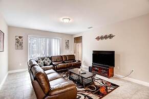 Pool Home Great Location Close To Disney 5 Bedroom Home by RedAwning