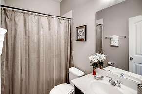 Pool Home Great Location Close To Disney 5 Bedroom Home by RedAwning