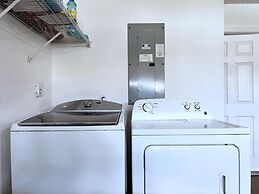 Privacy 4 Bed 3 Bath Pool Home With Spa 4 Bedroom Home by RedAwning