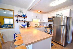 Ocean Manor 1n 3 Bedroom Condo by RedAwning