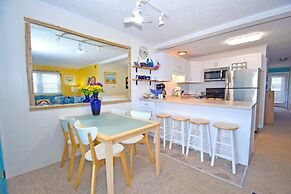 Ocean Manor 1n 3 Bedroom Condo by RedAwning