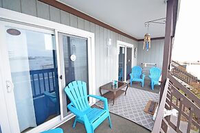 Seabay Vista II 102 2 Bedroom Condo by RedAwning