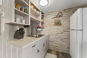 Gone Fishin 2 Bedroom Cabin by RedAwning