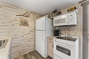 Gone Fishin 2 Bedroom Cabin by RedAwning