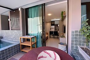 Sunny Hall Flats