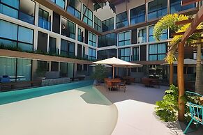 Sunny Hall Flats
