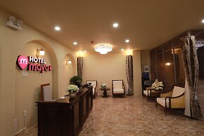 Maya Hotel 4
