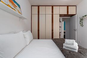 5 Minutes From Copacabana Beach Br608