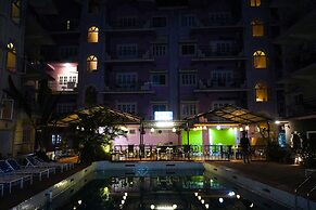 RENTON MANOR BY JOY STAYS