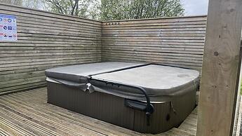 Immaculate 3-bed Lodge in Out Rawcliffe