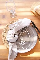 Thalia Bloom Villa Apartments