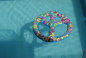 Thalia Bloom Villa Apartments