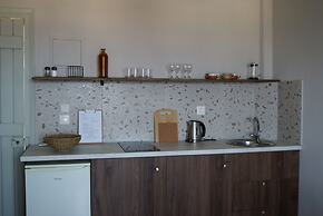 Thalia Bloom Villa Apartments