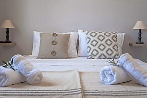 Thalia Bloom Villa Apartments