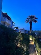 Thalia Bloom Villa Apartments