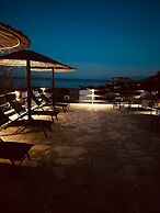 Thalia Bloom Villa Apartments