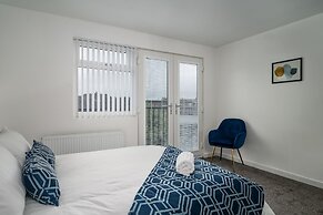 Immaculate 5-bed House in Leeds