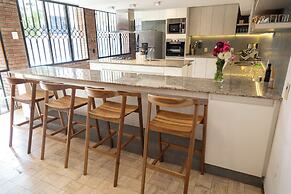 Casa Alma - Luxury Home