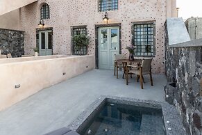 Frescoes Luxury Suites