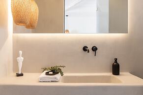 Frescoes Luxury Suites