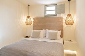 Frescoes Luxury Suites