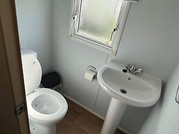 Budget 3 Bedroom Caravan With Decking at Heacham