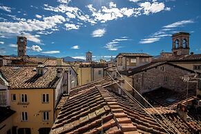 Georgia Penthouse in Lucca