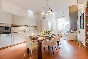 Georgia Penthouse in Lucca