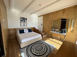 VILLA RITA SEA FROT VIEW