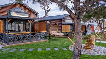 AYVALIK TRİNGO BUNGALOV