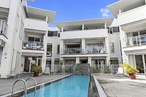 Paihia 2 Bedroom Apartment with Pool