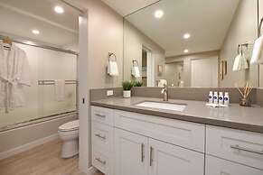 Kaanapali Alii 385 in Kaanapali