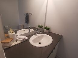 Barrie Comfort Lodging