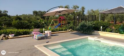 Trullo Oron Call by Pugliadamare