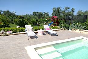 Trullo Oron Call by Pugliadamare