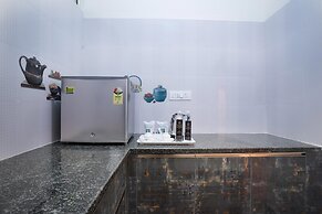 Treebo Galaxy Kings Suites, Hebbal