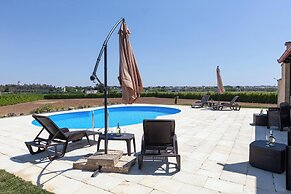Villa Dei Re With Pool Sauna And Jacuzzi