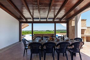 Villa Dei Re With Pool Sauna And Jacuzzi