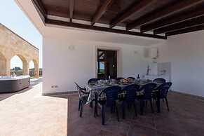 Villa Dei Re With Pool Sauna And Jacuzzi