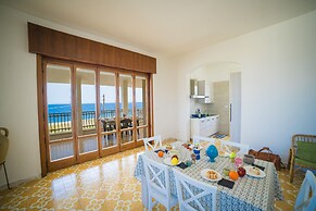 Casa Panorama 2 In Front Of The Sea