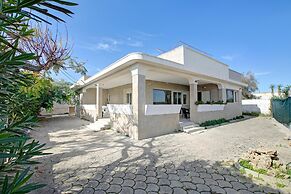 Villa Dei Fanti On The Sandy Beach