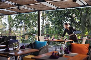 Berlima Wooden Lodge by Pramana Villas