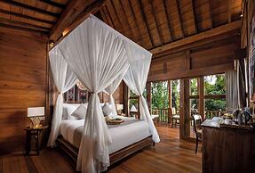 Berlima Wooden Lodge by Pramana Villas