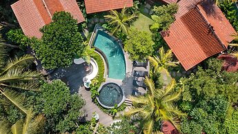 Berlima Wooden Lodge by Pramana Villas