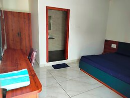 Unique Hotel and Stays